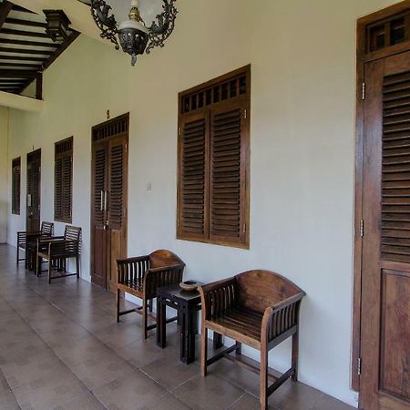 בניוואנגי Oyo 1361 Singosari Family Residence מראה חיצוני תמונה