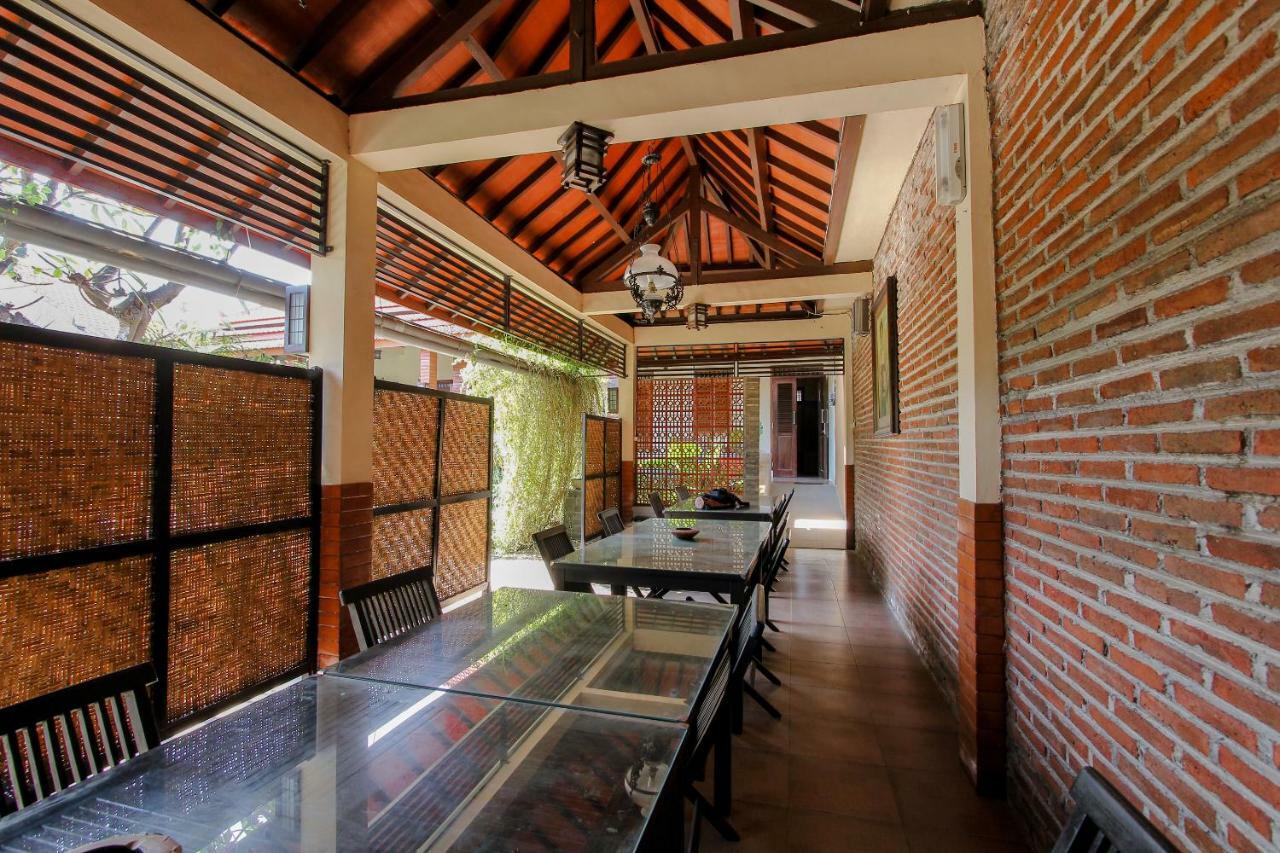 בניוואנגי Oyo 1361 Singosari Family Residence מראה חיצוני תמונה
