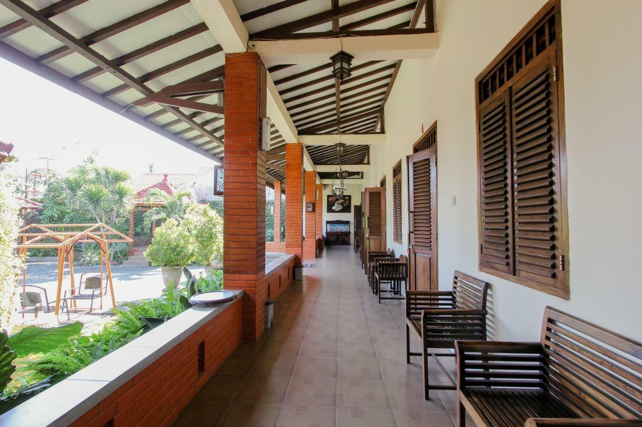 בניוואנגי Oyo 1361 Singosari Family Residence מראה חיצוני תמונה