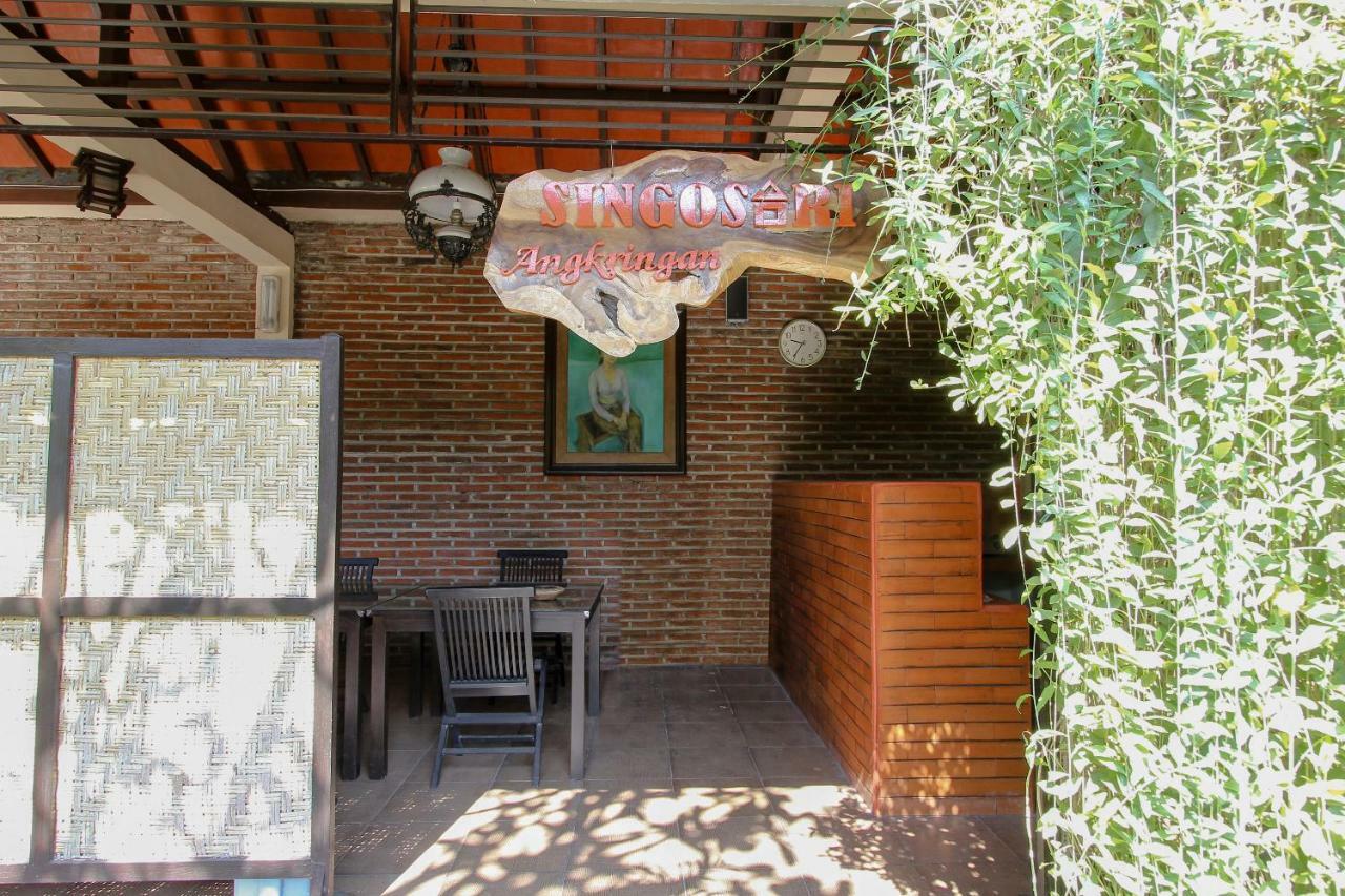 בניוואנגי Oyo 1361 Singosari Family Residence מראה חיצוני תמונה