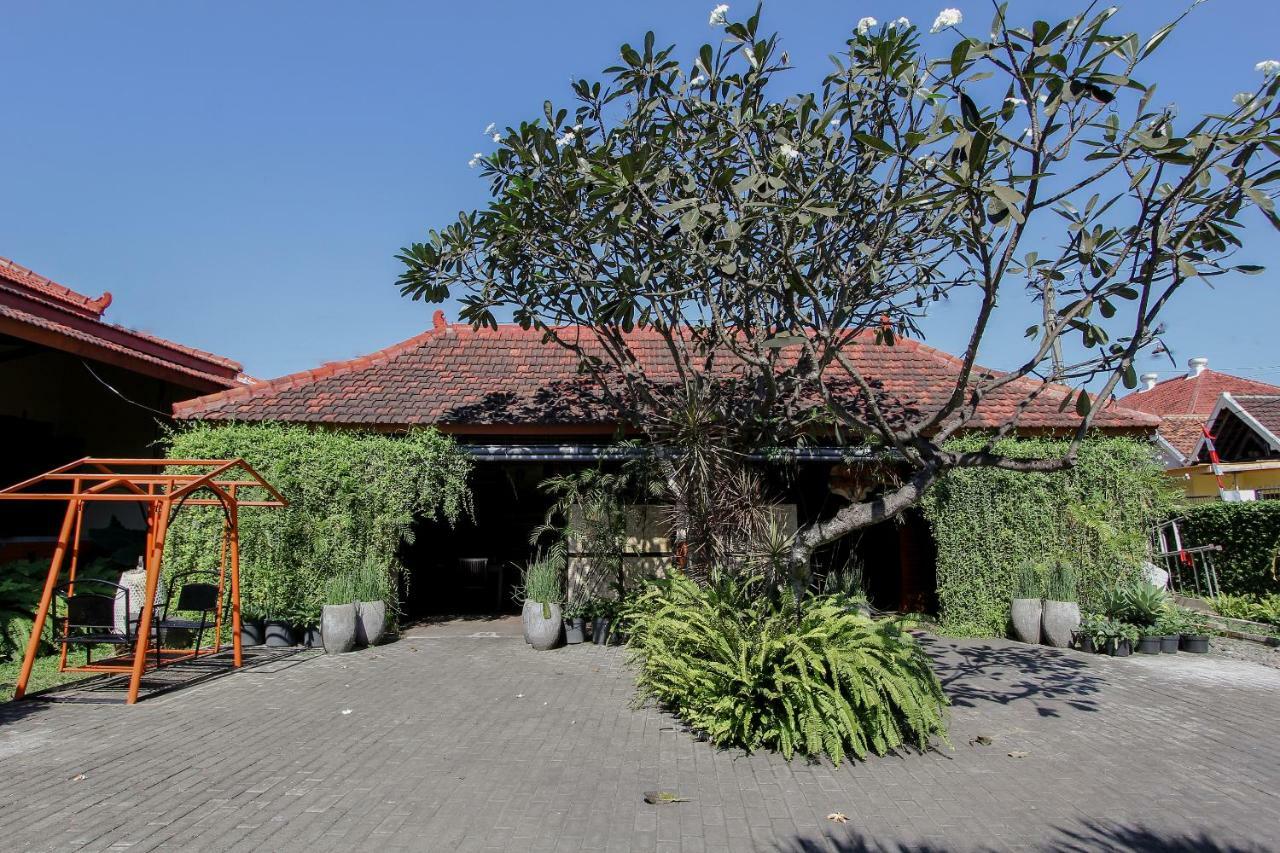 בניוואנגי Oyo 1361 Singosari Family Residence מראה חיצוני תמונה